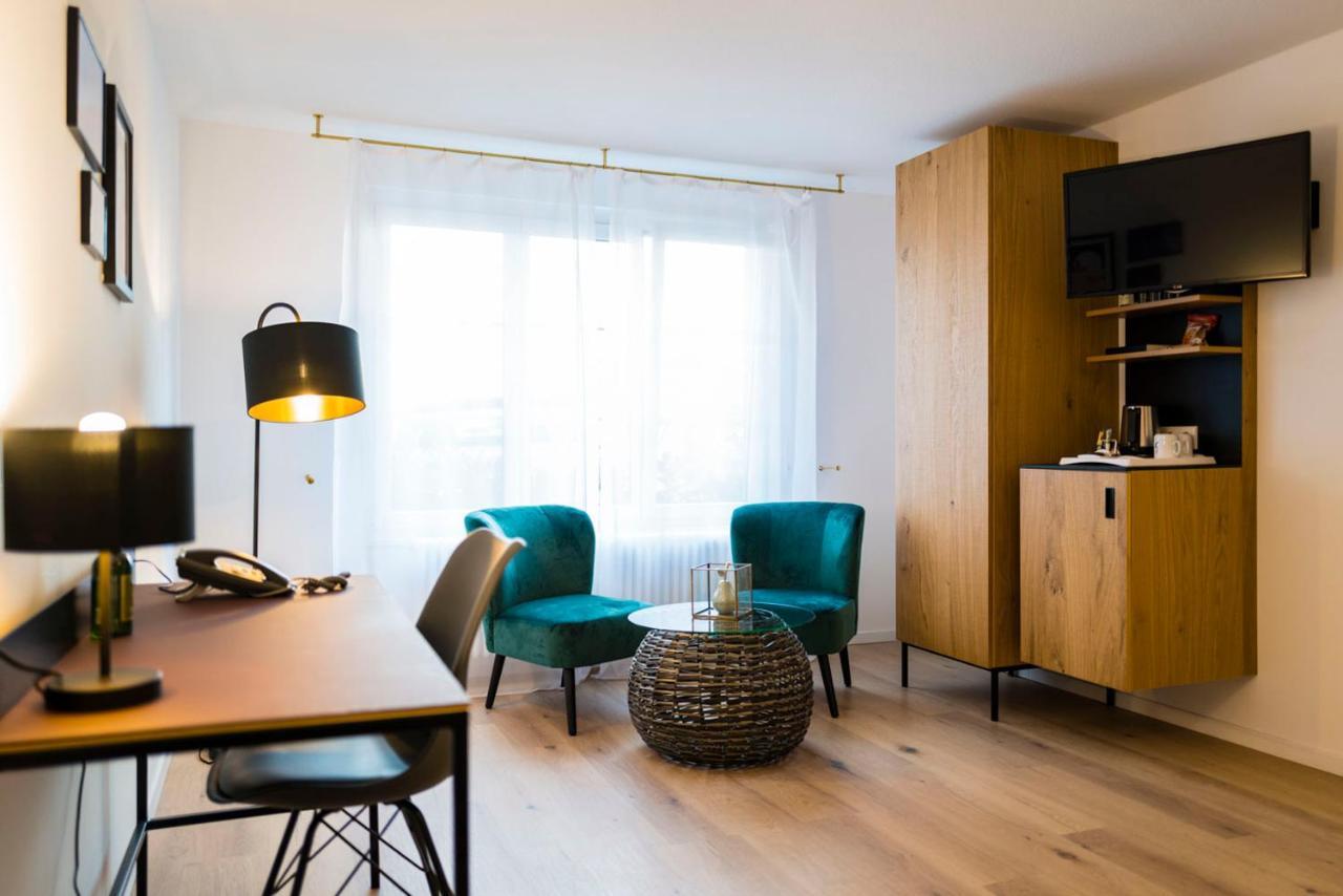 Genusshotel Krone & Roadtrips Bei Basel 伊兹林根 外观 照片