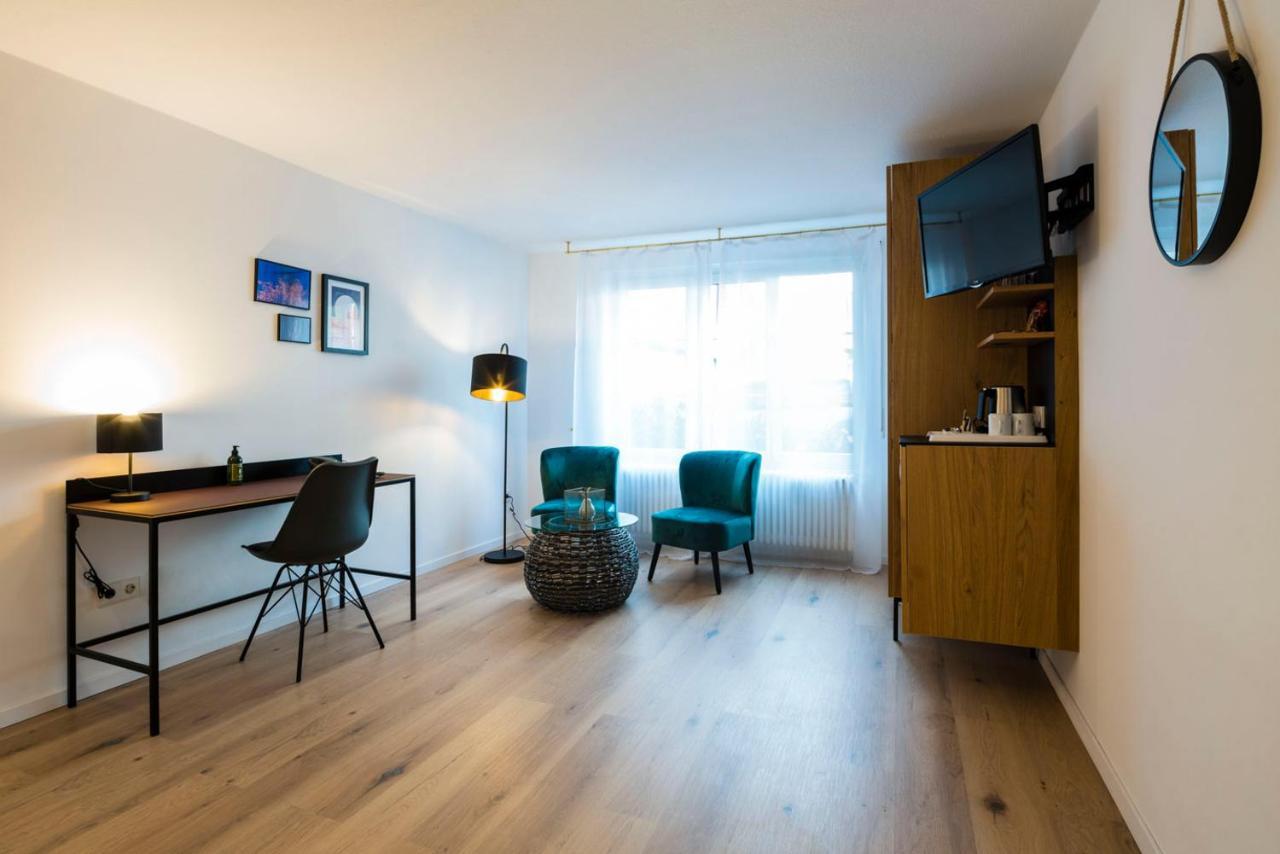 Genusshotel Krone & Roadtrips Bei Basel 伊兹林根 外观 照片
