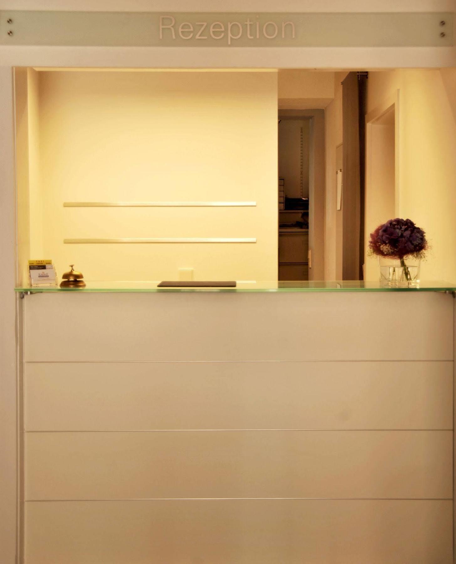 Genusshotel Krone & Roadtrips Bei Basel 伊兹林根 外观 照片